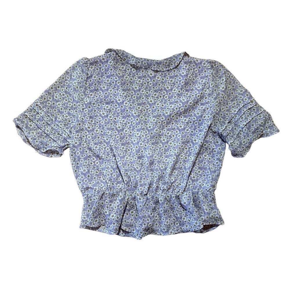 ASTR The Label Womens Lilac Ditsy Floral Ruffle Vneck blouse Sz M - Picture 2 of 10